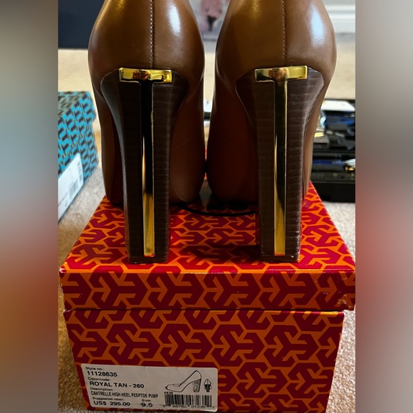 Tory Burch peep toe leather heels - Picture 3 of 5